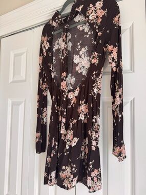 H&M Brown Long-Sleeve Floral Dress with Peach and Cream Blooms